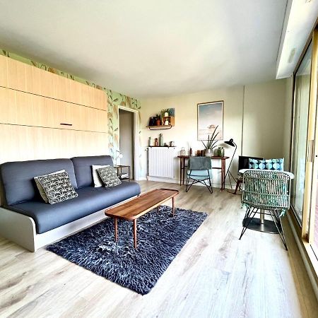 Beau Studio Terrasse Vue Jardin - A 2 Pas De La Mer Deauville Dış mekan fotoğraf