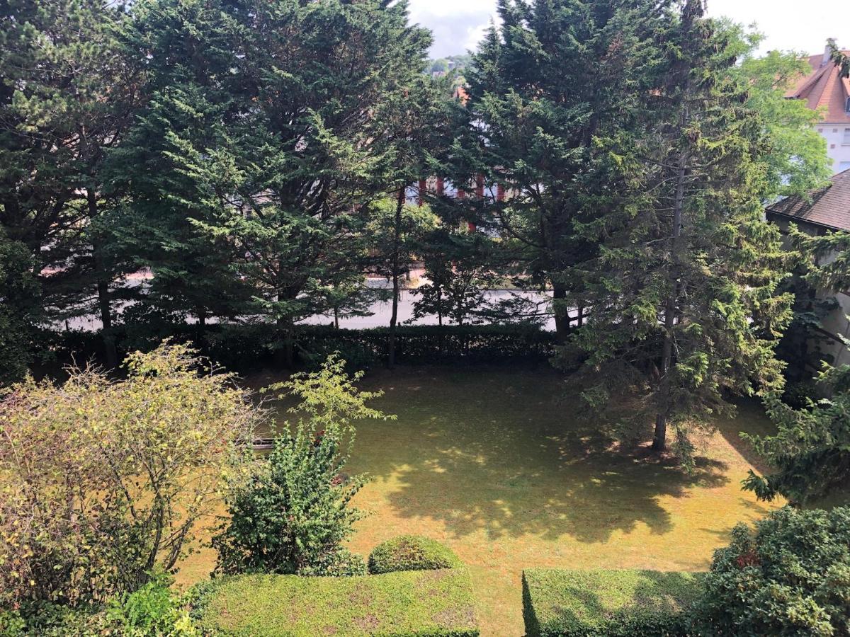 Beau Studio Terrasse Vue Jardin - A 2 Pas De La Mer Deauville Dış mekan fotoğraf