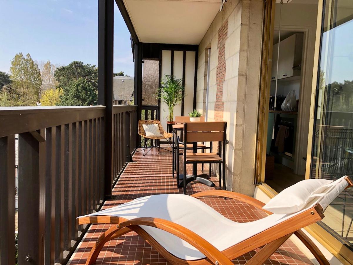 Beau Studio Terrasse Vue Jardin - A 2 Pas De La Mer Deauville Dış mekan fotoğraf