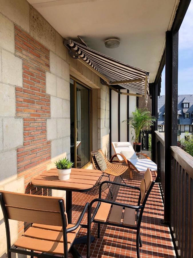 Beau Studio Terrasse Vue Jardin - A 2 Pas De La Mer Deauville Dış mekan fotoğraf