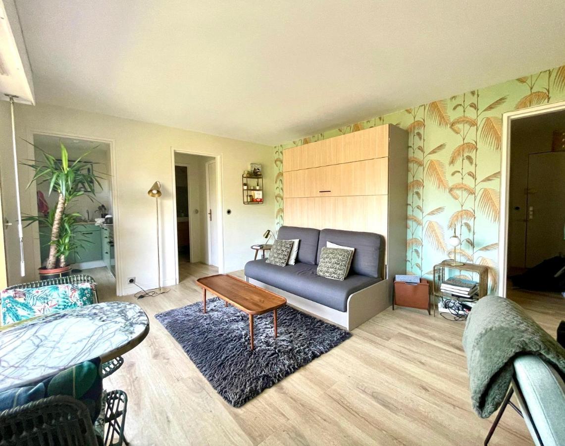 Beau Studio Terrasse Vue Jardin - A 2 Pas De La Mer Deauville Dış mekan fotoğraf